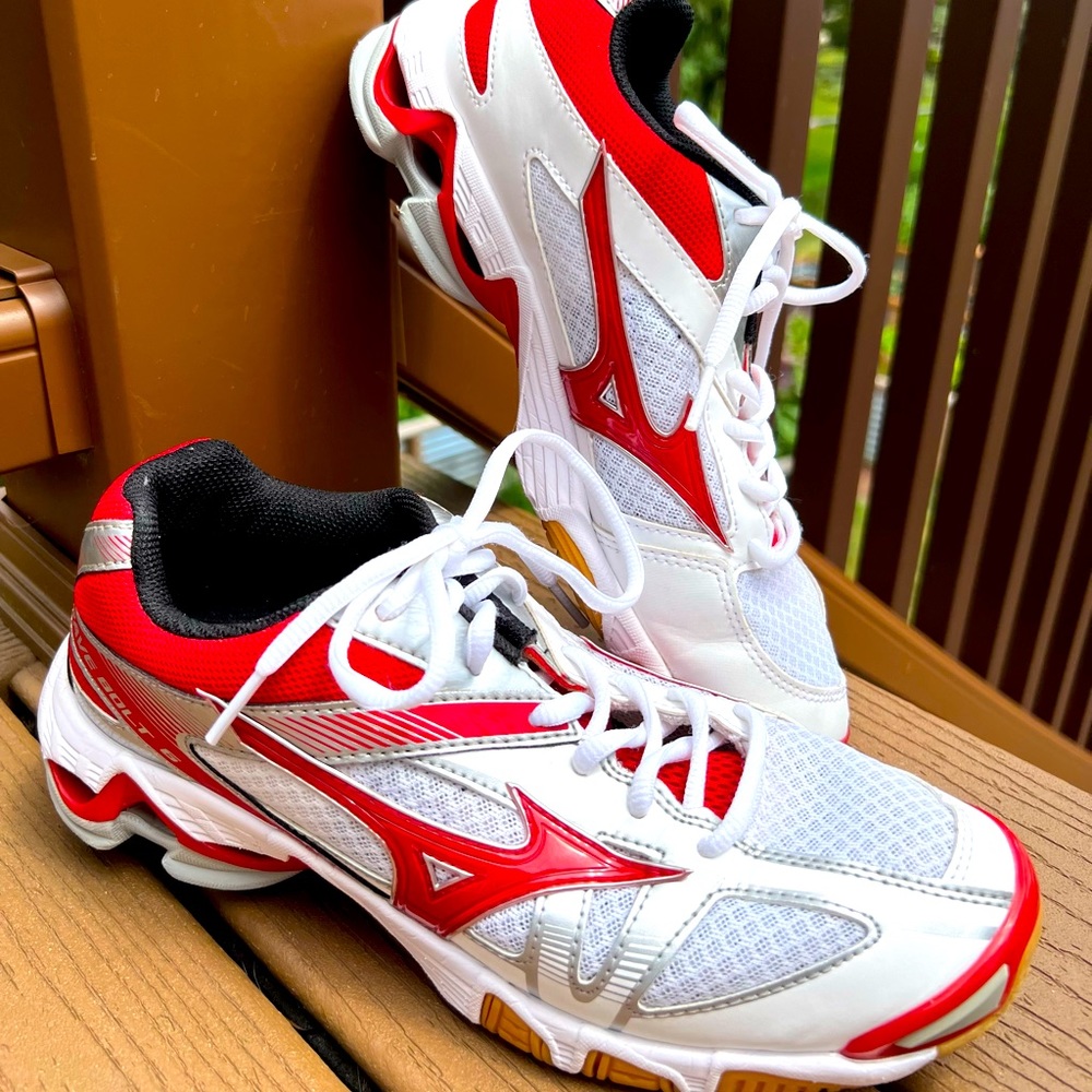 Mizuno Wave Bolt 6 Volleyball Shoes